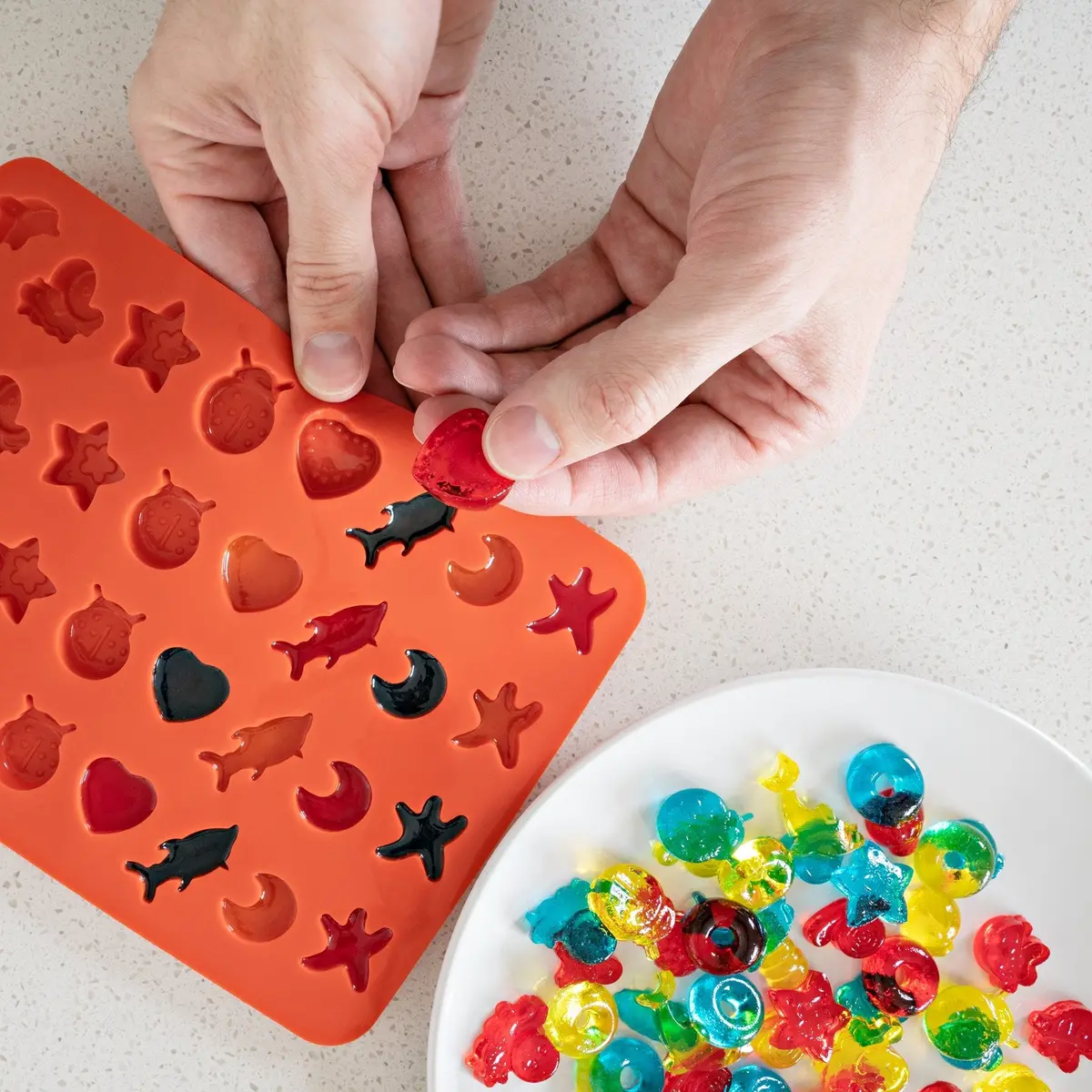 Ongrok Silicone Gummy Molds With Droppers 1