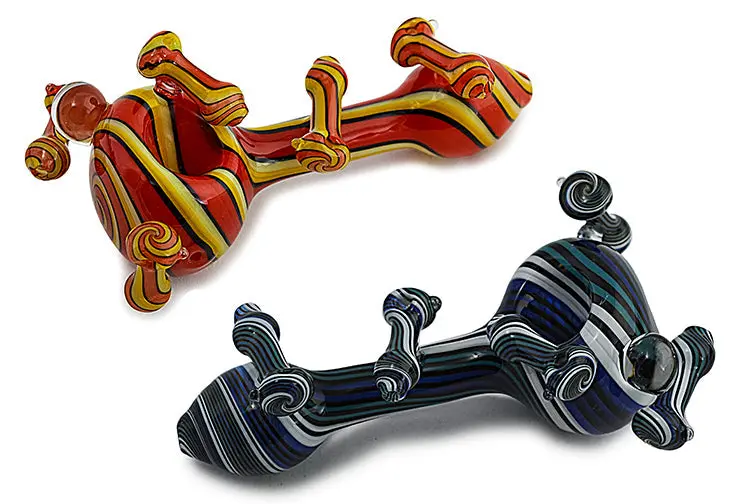 Built-In Miniature Pipes On Wig Wag Pipe 1