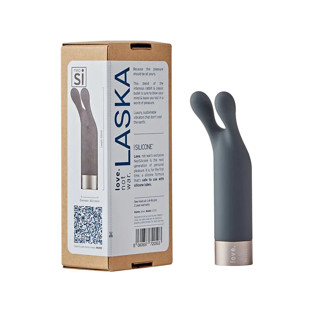 Love Not War Laska Head Grey 1