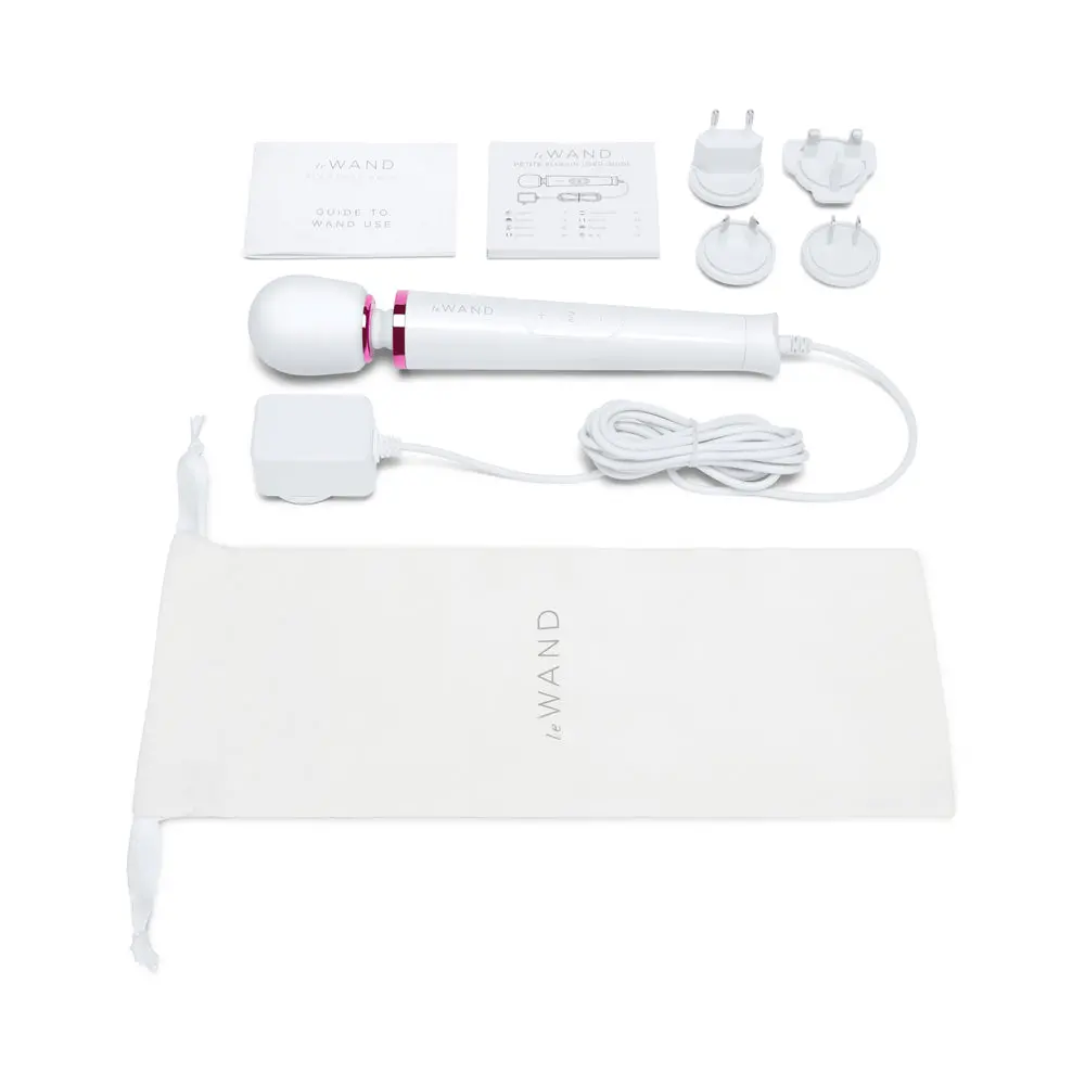 Le Wand Powerful Petite Plug-In White 1