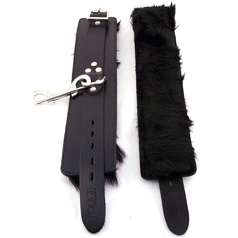 Rouge Wrist Cuffs, Fur Black 1