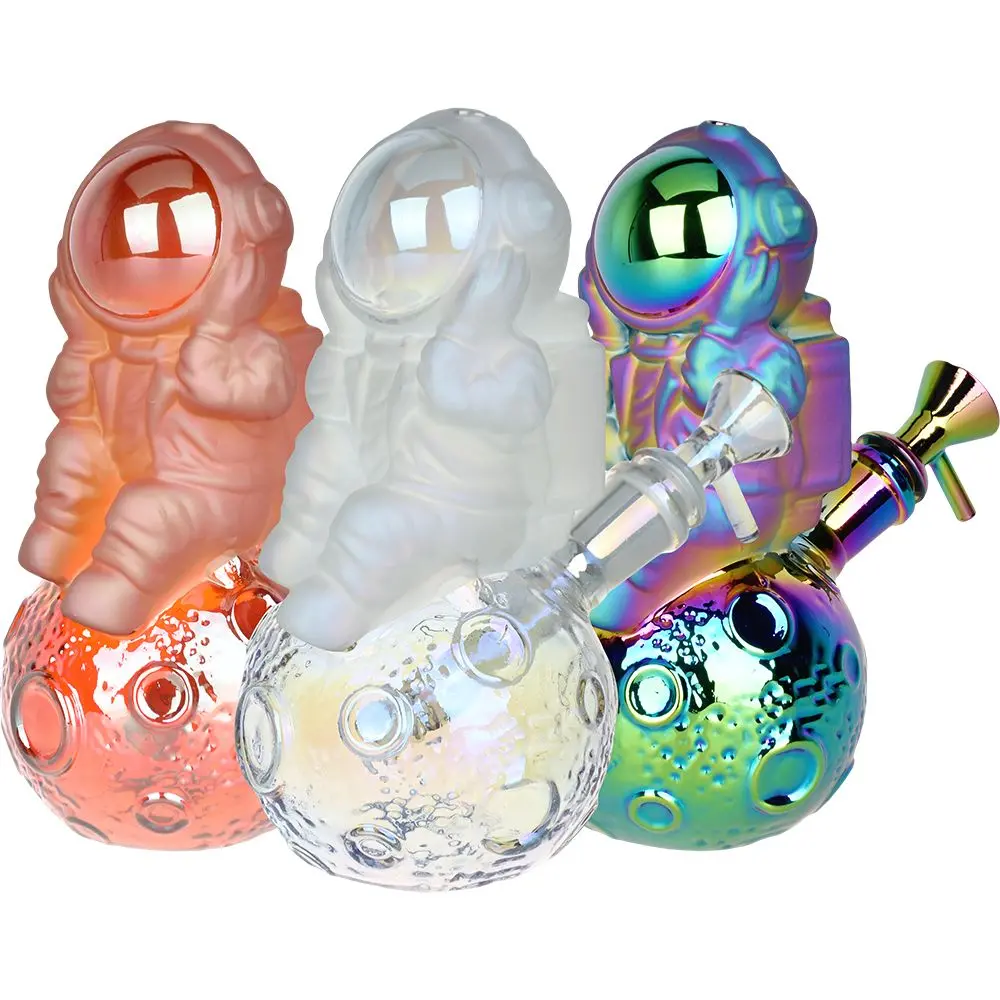 Space Man On The Moon Glass Water Pipe - 6.75" / 14Mm F 1