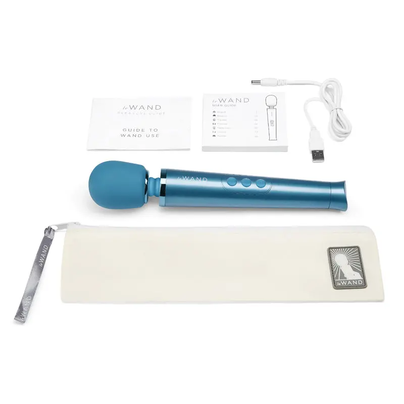 Le Wand Petite Rechargeable Massager Blue 1