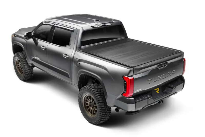 Retrax Eq Retractable Tonneau Cover For 2011–2016 Ford F-250/F-350 Super Duty (6.8 Ft Bed) – Requires Two Factory Keys 1